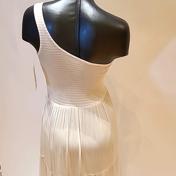 Becca 2022 by Rebecca Virtue Ponza smocked dress size Medium NWT - Picture 7 of 12